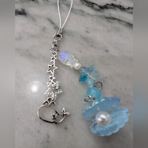 Iridescent Blue Seashell & Star Charm Phone Strap
